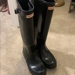 Good condition hunter boots